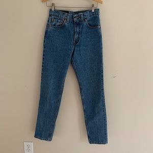 Authentic Vintage Levi's - Slim Fit